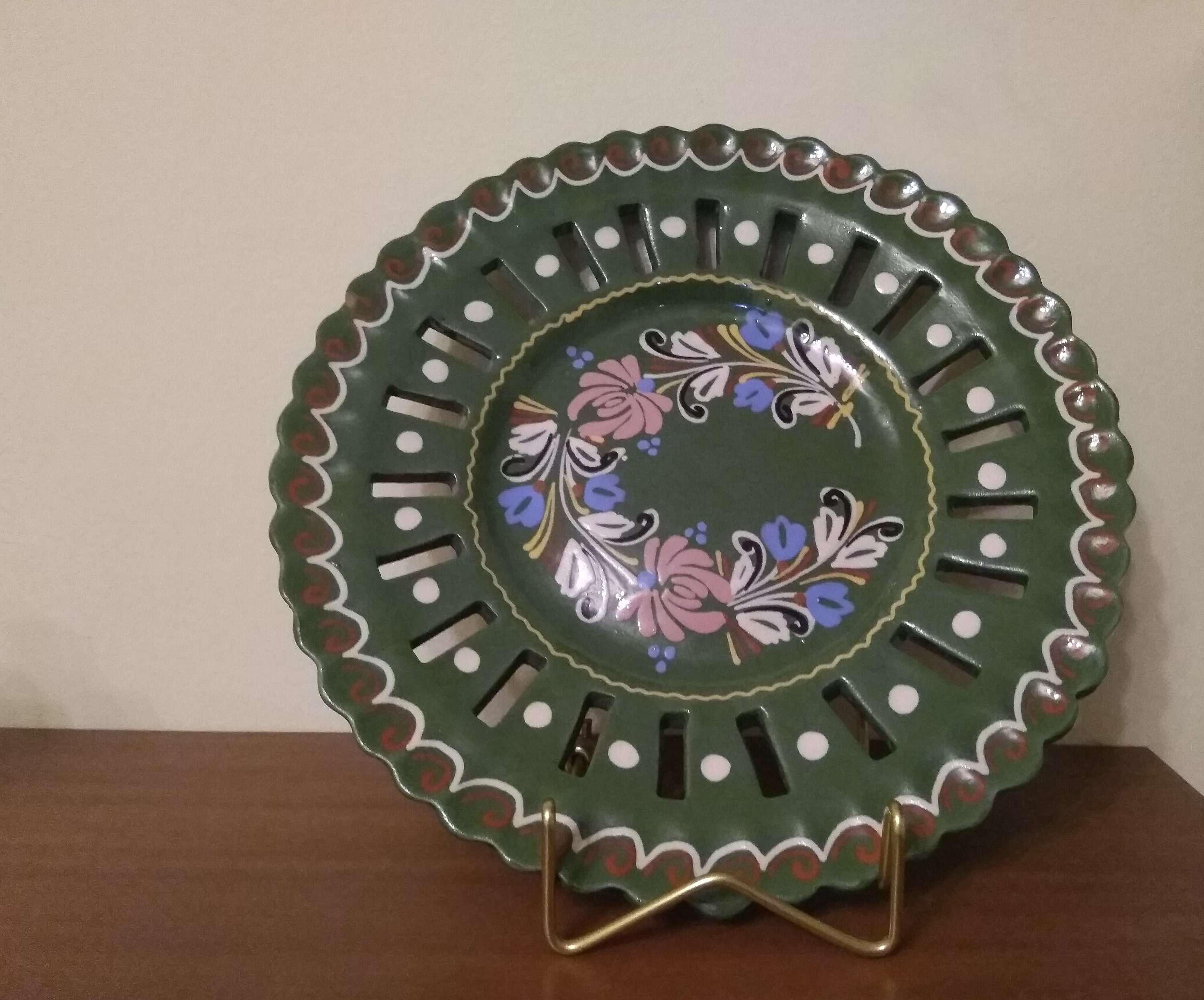 Vintage Hand Painted Wall Plate Wall Hangings Folk Art Etsy