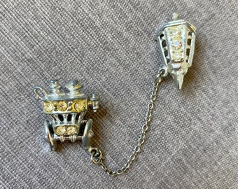 Antique double brooch with chain, Carriage with a couple of lovers and street light (or traffic lights), Gift for mom