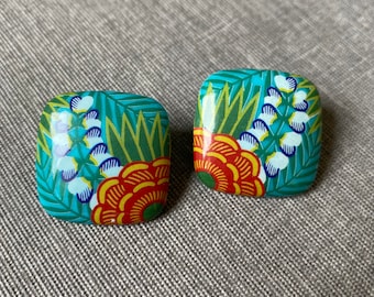 Gros clous floraux en plastique, boucles d'oreilles fleurs hawaïennes, boucles d'oreilles carrées épaisses vintage, cadeau hawaïen pour elle