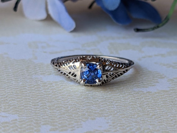 Vintage Art Deco Cornflower Blue Sapphire and Open