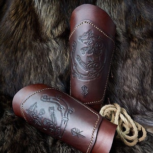 Handmade Viking Leather Bracers &quot;FENRIR&quot;