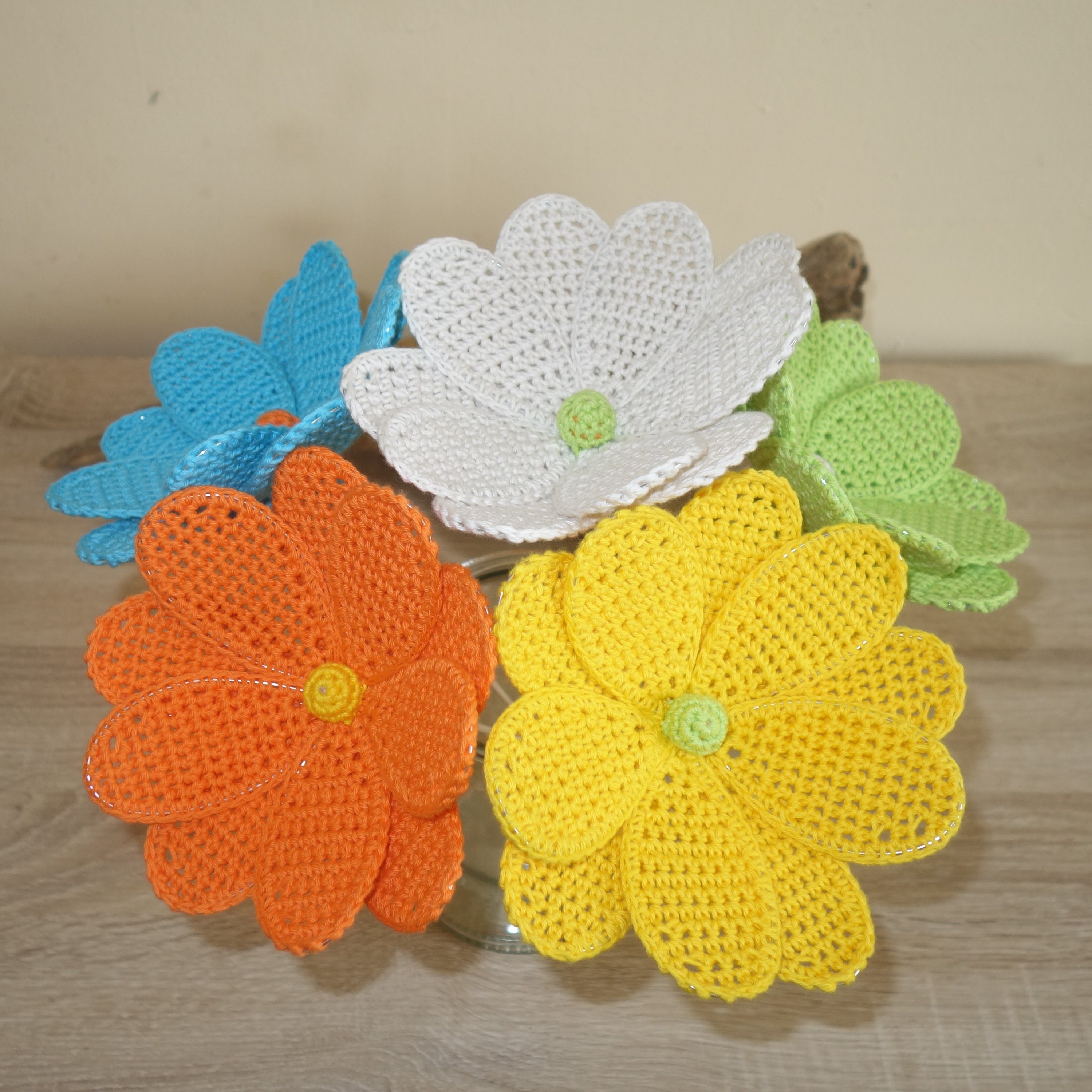 Fleur Double sur Tige Fait Main Au Crochet