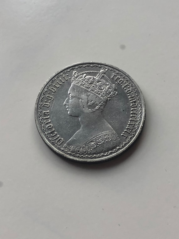 イギリス ゴチックフローリン銀貨（ヴィクトリア女王）1879年