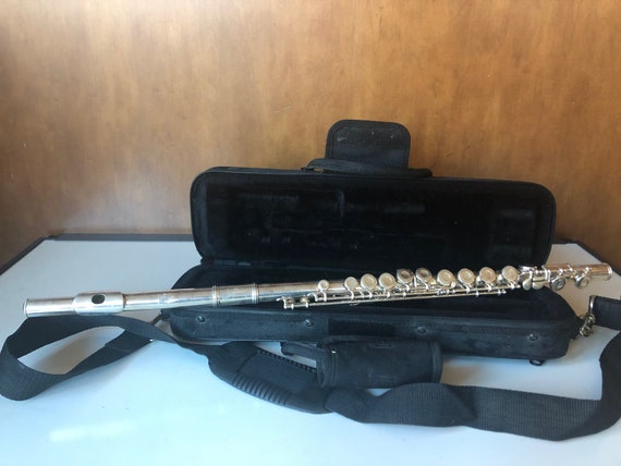 Buy Used Gemeinhardt 2SP Flute Flute Case With Two Side Pockets