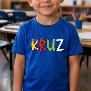 Personalized Back to School Kids Shirt, Custom Name Pencil Tee 画像 4