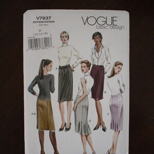 Vogue V7937 &#39;Basic Design&#39; Misses&#39;/Misses&#39; Petite Skirt Variations, New Uncut FF, V1