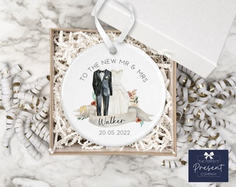 Personalised Wedding Gift | Wedding Keepsake | Wedding Ornament | Mr and Mrs Gift | Mrs and Mrs Gift | Mr and Mr Gift | Just Married Gift