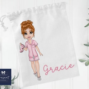 Gepersonaliseerde Meisjes Pyjama Tas | Gepersonaliseerde toiletartikelen Tas | Cadeau voor Teenage Girl | Meisjes Sleepover Bag | Meisjes Spa Bag | Meisjes Verjaardag