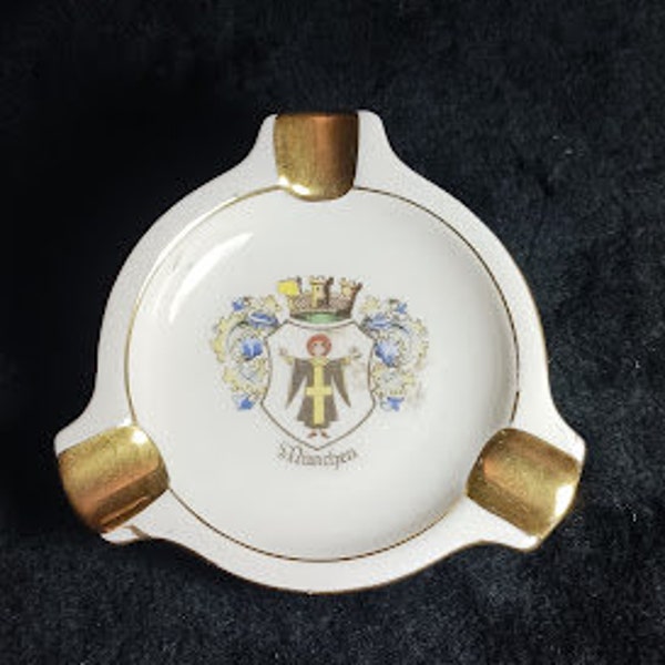 Do-Co Kunst Rehau Bavaria Coat of Arms German Crest Ashtray Vintage