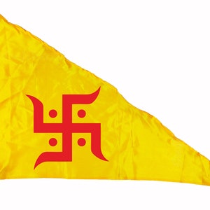 La Jarden® PAQUETE de 2 - SWASTIK ROJO Amarillo Bandera con símbolo auspicioso sedoso y satinado para cualquier ritual religioso, alejar las energías negativas 26x40 pulgadas