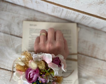 Bridesmaid Bracelet,Flower wrist corsages, Wedding flower Corsage,  Artificial flowers, Elegant flower dream bracelet, Purple Bracelet