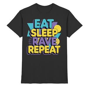 Könnte beinhalten: Ein Set aus drei Keramikbechern mit gesprenkelter, matter Oberfläche. Die Becher sind in Creme-, Hellgrau- und Dunkelgrautönen gehalten. Jeder Becher hat ein schlichtes, minimalistisches Design.