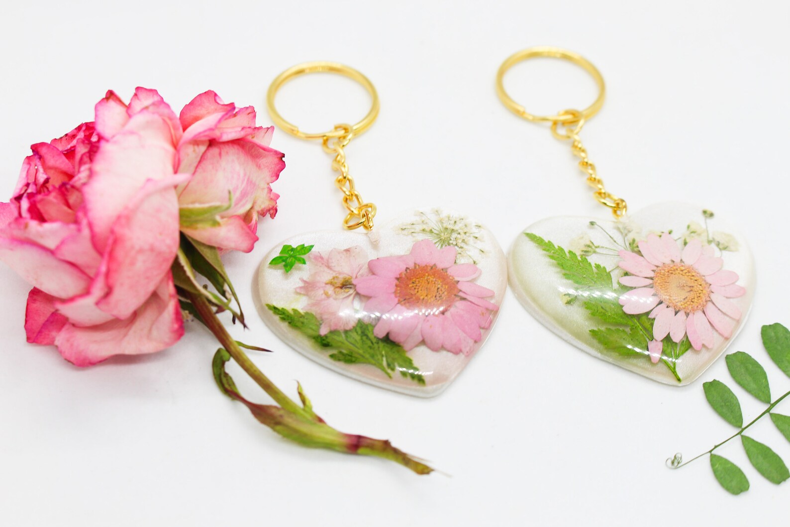 Real Pressed Flower Keychain Handmade Resin Keychain 3d Etsy