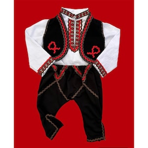 Folk Nouveau Costume. Bulgarian folk costume