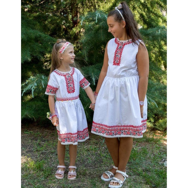 Robe bulgare à fleurs, robe folk nouveau bulgare, robe de vacances d'été