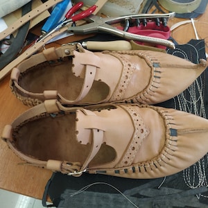 Handmade Cowhide Moccasins, Men&#39;s Grounding Shoes. Barefoot Moccasins