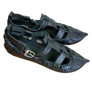 Handmade Cowhide Moccasins, Men&#39;s Grounding Shoes. Barefoot Moccasins
