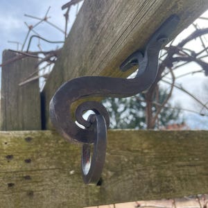 Forged scroll plant hanger