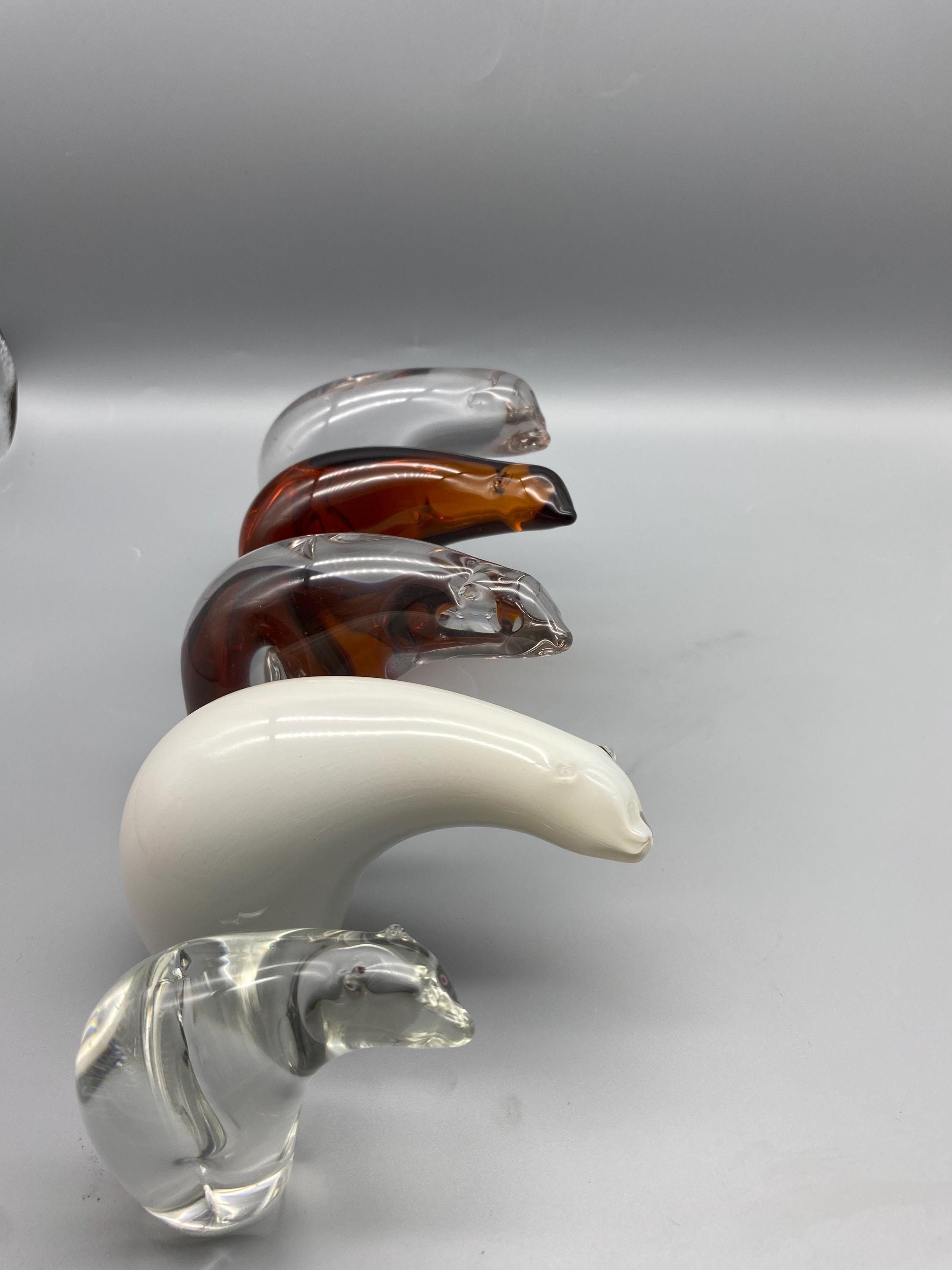 ウェッジウッド ホワイトポーセリン Bulls&Bears 雄牛と熊 置物 楽天市場】【ウエッジウッド】ドルフィン ホワイト ティーポット