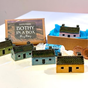 Miniature Ceramic Bothy in Gift Box. A handmade Penny Howarth Original. High-Fired Stoneware Ceramic. Mini House Collectable. 5 Wall Colours