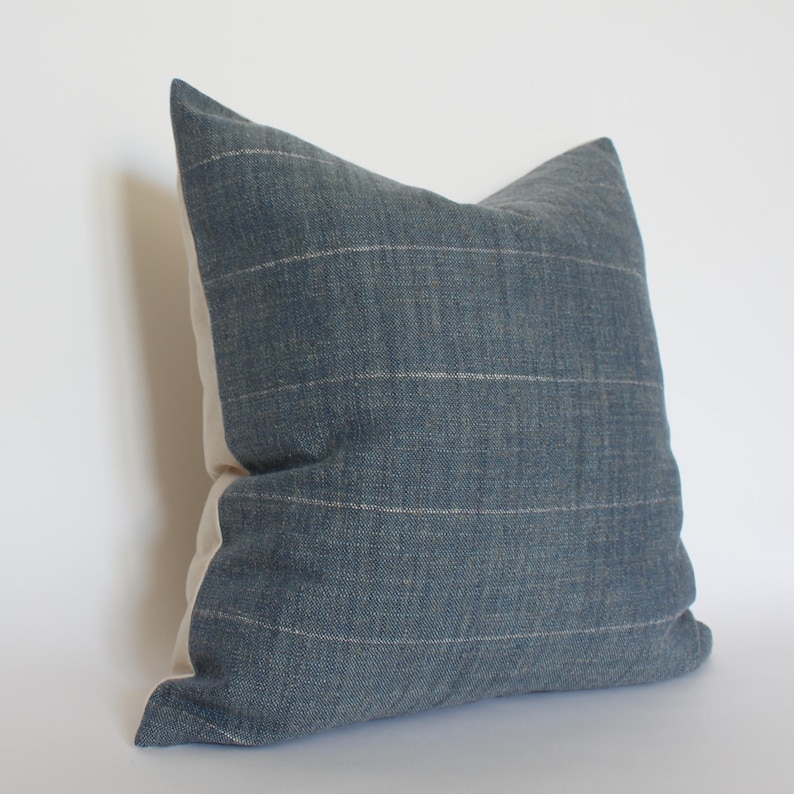 Textileish Sandy Pillow