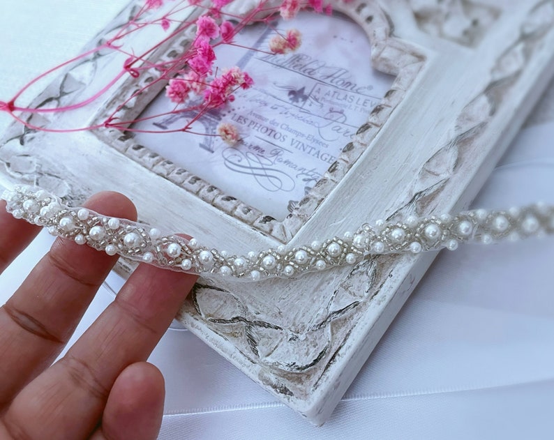 Baby Rhinestone Tiara in Off White, Baby Tiara Headband, Baptism Headband, Christening Headband, Newborn Lace Headband zdjęcie 2