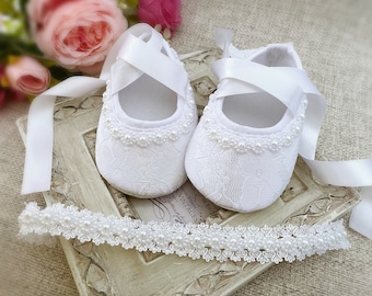 Baby Christening Shoes in PURE WHITE Baby Baptism Shoes with Daisy Pearls, Lace Headband with Daisy Flowers, Baby Shower Gift