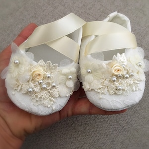 Girl Baptism Shoes, Girl Christening Shoes in Ivory, Crochet Leaves, Daisy Flower, Pearls, Lace Baptism Headband, Baby Shower Gift image 4