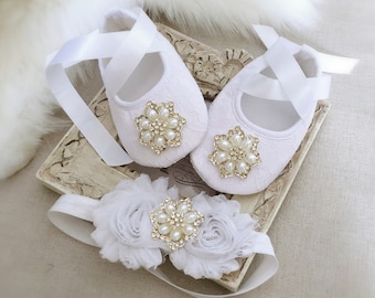 Girl Baptism Shoes in White, Christening Shoes with Cluster of Pearls, Baby Shower Gift, Flower Girl Shoes, Wedding Shoes