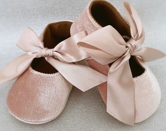 Pink Baby Girl Shoes, Dusty Pink Baby Shoes, Girl Velvet Shoes, 1st Birthday Shoes, Party Wedding Shoes, Baby Shower Gift