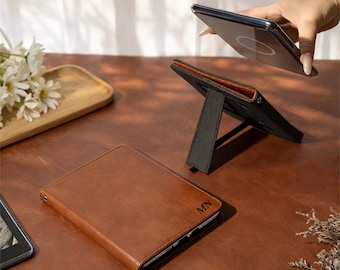 Funda personalizada de piel vegana marrón estilo retro con correa y soporte para Tolino Shine 5, Shine Color, Shine 4, Vision Color. Regalo para el Día del Padre.