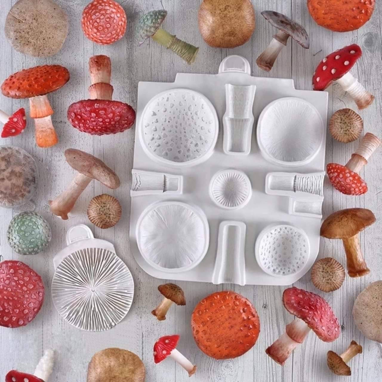 Mouthwatering Mushroom Shape Silicone Cake Mould to Relish at Any Time 
