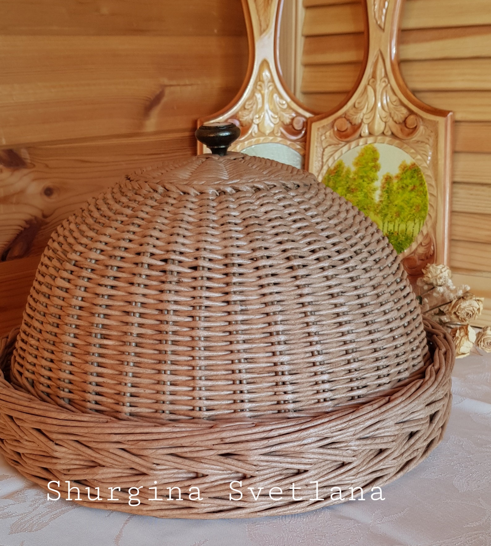 Плетеные хлебницы из лозы. Плетение хлебницы из бумажных. Хлебница круглая плетеная. Плетеная хлебница с крышкой из бумажной лозы. Плетёная хлебница (овальная) 25х25 p-2525.