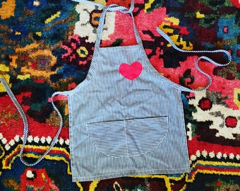Vintage striped denim corazón art chef niños apron