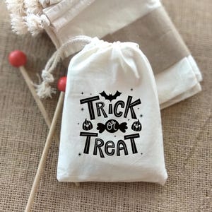 Trick or Treat Bags, Halloween Party Favor Bags, Halloween Treat Bags for Kids, Dark Halloween Party Bags, Halloween Treat Bags
