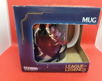 League of Legends Garen vs Darius 11 oz. Mug