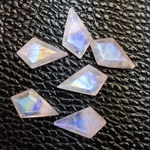 5 Pcs 13x8 mm Rainbow moonstone kite shape,Faceted Both side flat bottom polished, Handmade Gemstones, For jewellery making, wire wrapping