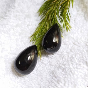 1 par de Briolette de ónix negro liso con forma de lágrima, perforado a media base de 20 x 10 mm, 15 x 10 mm y 12 x 8 mm, muy pulido, hecho a mano, excelente artículo.