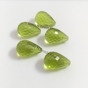 20 x 15 mm bis 10 x 7 mm Halb oben gebohrt Ein Paar Peridot Quarz Briolette Schnitt Facettierte Tropfenform, hochglanzpoliert, handgefertigt, Superb Artikel