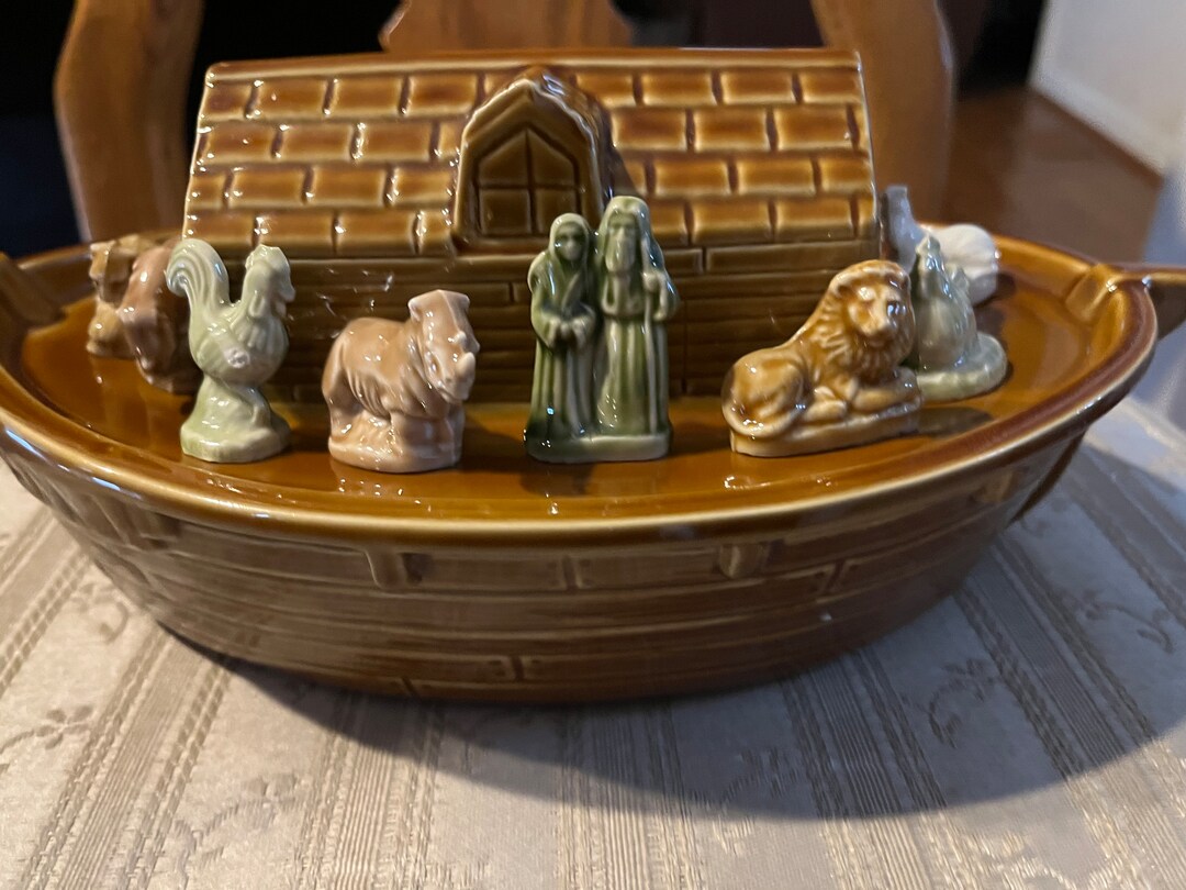 Wade England Ceramic Noah's Ark With Noah and 8 Animals Etsy