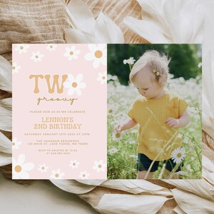 Invito per festa di compleanno con due margherite groovy, Boho Daisy, Two Groovy, festa di secondo compleanno con due margherite groovy, Boho Daisy, festa floreale groovy, download immediato 100CP