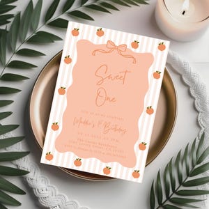 Invitación de cumpleaños con melocotón dibujado a mano, Dulce como un melocotón, Plantilla de invitación, Es una dulzura, Primer cumpleaños de melocotón, Verano caprichoso 704A imagen 4