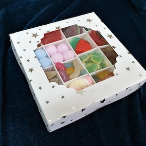 Halal Pick N Mix Sweets Gift Box White Decorated with Silver Stars Ideal for Party Birthday Wedding Eid -16 Mix Candy