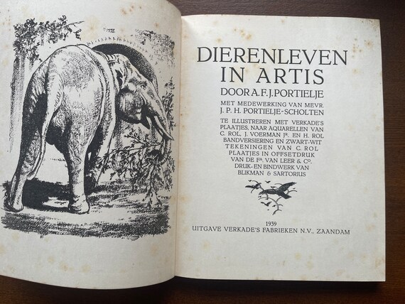 Vintage 1939 Album Images VERKADE'S Fabrieken Artis Zoo
