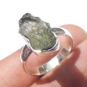 Rough Moldavite Ring, Czech Republic Moldavite Meteorite Stone, 925 Sterling Silver Handmade Ring, Birthday Gift, Promise Ring, Silver Ring.