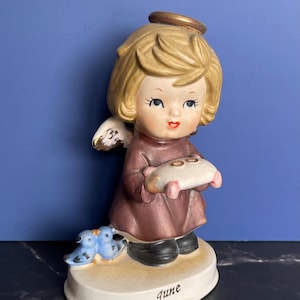Adorable Mid Century June Angel with Wedding Bands