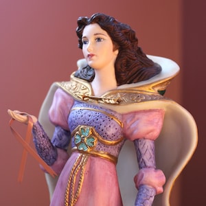 MINT Lenox Maid Marian - The Legendary Princesses Collection IOB