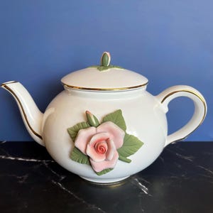 Vintage Teleflora Rose Teapot – Porcelain, Mint Condition