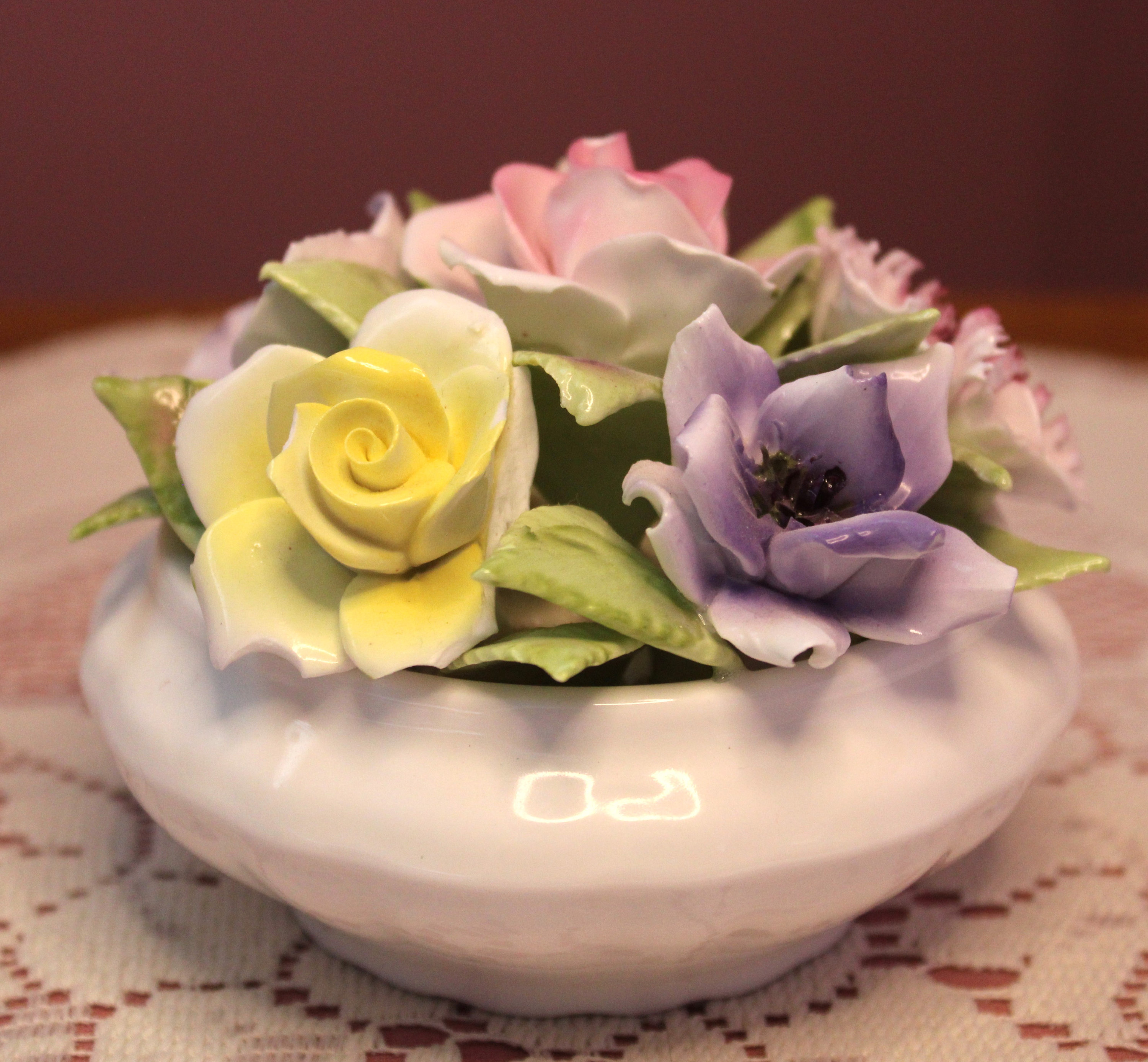 Beautiful Coalport Bouquet of Flowers Bone China Figurine - Read