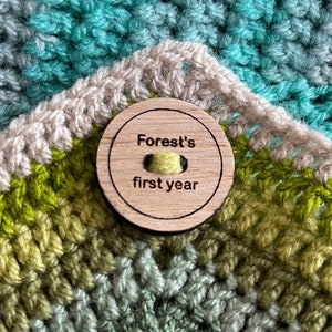 Personalised wooden button for crochet or knitted blanket